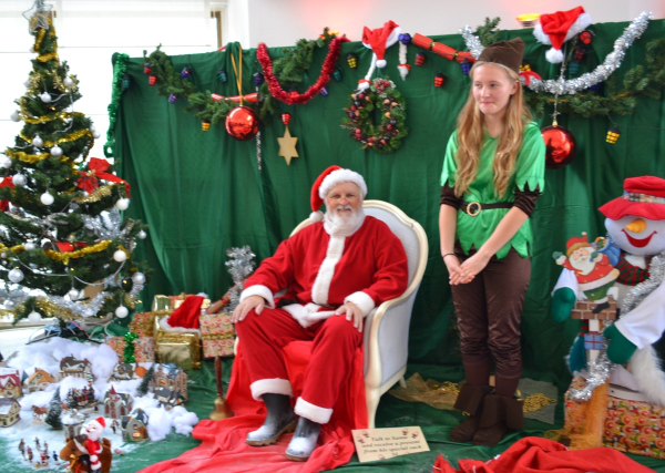 santa-with-elf-north-cyprus-KAR-bazaar