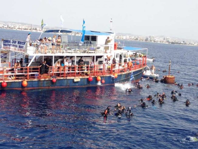 zenobia-swedish-ship-wreck-on-bottom-of-larnacas-ocean