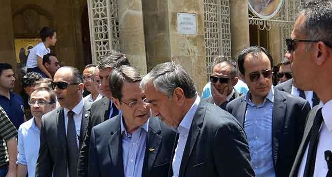 The Cypriot leaders discussing