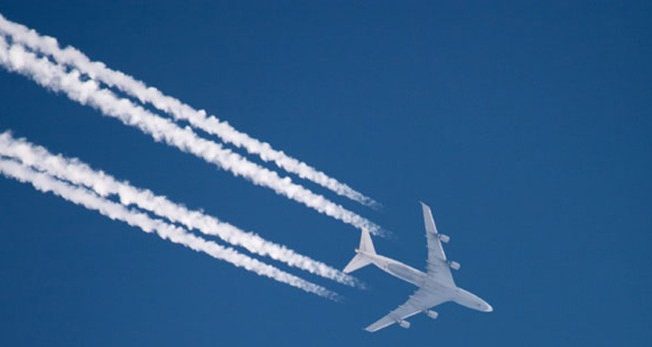 Vapor trails from airplane